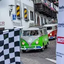 Gleich fünf historische VW Bullis sind auf der ADAC Europa Classic vom 1. Bis 4. September 2025 unterwegs