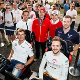ADAC GT Masters- und DTM-Piloten hatten Spaß im RaceRoom