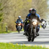 Vom 14. bis 16. Mai 2027 macht die „ADAC Classic meets“ erstmals Station in Aschau im Chiemgau.