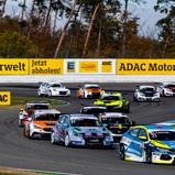 #21 / Szymon Ladniak / Halder Motorsport / Honda Civic FK7 TCR