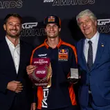 Simon Längenfelder wurde als neuer MX2-Weltmeister geehrt (Foto: Juan Pablo Acevedo)
