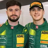 Baudouin Detout und Jamie Day werden den Aston Martin Vantage GT3 mit Startnummer 39 steuern