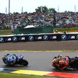 #54 Fermín Aldeguer / BK8 Gresini Racing MotoGP / Ducati vor Acosta