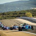 Drei Nachwuchsfahrer aus Deutschland bilden das neue ADAC Formel Junior Team. Foto: KSP Reportages