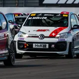 Mike Müller schaffte es im ADAC Tourenwagen Junior Cup als einziger, Dauersieger Julian Konrad zu besiegen (Foto: ADAC Tourenwagen Junior Cup)