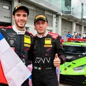 Der Chilene Benjamin Hites (links) und der italienische Lamborghini-Werksfahrer Marco Mapelli (rechts) gewannen das sechste Saisonrennen