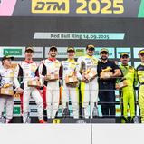 Großer Jubel auf dem Podium der ADAC GT4 Germany