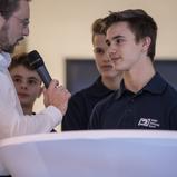 Moderator Swen Wauer im Gespräch mit Dirk Geiger, Motorrad-Pilot der ADAC Stiftung Sport im Förderkader 2018, Essen Motor Show