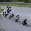 Dominik Blersch setzt sich schon beim Start an die Spitze