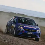 Laurent Pellier: Sein zweiter Sieg im ADAC Opel e-Rally Cup hing am seidenen Faden
