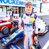 Nikita Bedrin (16/ITA/PHM Racing) freute sich über sein erstes Podium der Saison 
