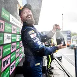 Für Aston-Martin-Werksfahrer Nicki Thiim geht 2026 in der DTM ein Traum in Erfüllung