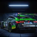 Nachwuchstalente Niklas Krütten und Ben Green pilotieren das Schwesterauto