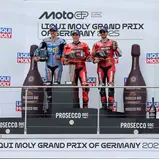 Das Podium: Alex Marquez, Marc Marquez und Francesco Bagnaia (l-r)