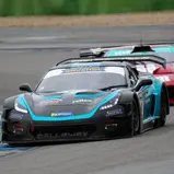 Jürgen Bender möchte mit seiner Corvette den Platz von Dauersieger Uwe Alzen einnehmen. (Foto: STT)