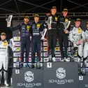 Das Siegerpodium des siebten Saisonlaufs