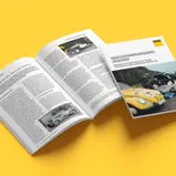 Besucher können auf der Retro Classics Stuttgart 2026 den druckfrischen ADAC Oldtimer-Ratgeber 2026/2027, das Standardwerk für Old- und Youngtimer-Fans, abholen.