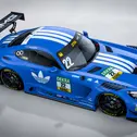 Lucas Auer pilotiert einen Mercedes-AMG GT3 im Adidas-Look (Foto: Mercedes-AMG)