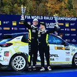 So viele Premieren auf einmal: Luca Pröglhöf und Dina Ettel bejubeln ihren ersten Cup-Laufsieg