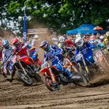 Max Nagl (12) behält weiterhin das Red Plate des Meisterschaftsführenden