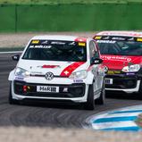 Mike Müller oder Julian Konrad, wer wird sich am Ende den Meistertitel im ADAC Tourenwagen Junior Cup holen? (Foto: ADAC Tourenwagen Junior Cup) 
