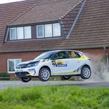 Timo Scheider mit Jara Hain: Der DTM-Champion lieferte einen eindrucksvollen Gaststart im Corsa Rally Electric ab