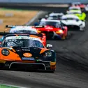 Tim Zimmermann und Jaxon Evans von Huber Racing führen die Meisterschaft im ADAC GT Masters an