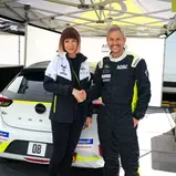 Fortsetzung einer erfolgreichen Zusammenarbeit: Opel-Marketingchefin Rebecca Reinermann und ADAC-Sportpräsident Dr. Gerd Ennser