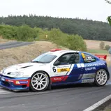 Carsten Mohe möchte die vielen Fans an der Strecke in seinem Renault Mégane Maxi unterhalten