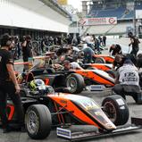 #87 / Oliver Bearman / Van Amersfoort Racing