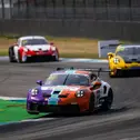 Zwei Rennen, zwei Siege in der Porsche Sprint Challenge Deutschland GT3. Jan Antoszewski (vorne) möchte in Oschersleben genauso weitermachen (Foto: Porsche Sports Cup Deutschland)