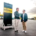 ADAC Vorstand Lars Soutschka und Simon Bitter, Mitglied der Geschäftsleitung bei Kühne+Nagel, machen gemeinsame Sache