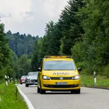 „Gelbe Engel“ für Oldtimer: Bei der ADAC Deutschland Klassik sind Oldtimer-versierte ADAC Pannenhelfer exklusiv vor Ort