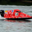 Weschenfelder verteidigt Platz eins im Motorboot Cup in Kriebstein