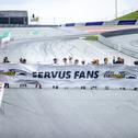 Die Stars des ADAC GT Masters bedankten sich bei den Zuschauern