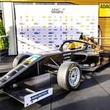 Insgesamt 150.000 Euro in Geld- und Sachpreisen gibt es in der ADAC Formel 4 2022 zu gewinnen