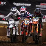 Start beim ADAC MX Youngster Cup mit Scott Smulders ( Niederlande / Husqvarna / SIXTYSEVEN RACING TEAM HUSQVARNA ), Gyan Doensen ( Niederlande / KTM / GABRIEL SS24 KTM FACTORY JUNIORS ) und Lyonel Reichl ( Schweiz / KTM / KTM SARHOLZ RACING TEAM )