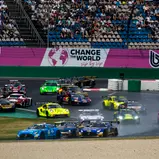 Start Rennen 1 auf dem Dekra Lausitzring