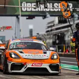 #71 Wimmer Werk Motorsport / David Lackner / Philipp Dietrich / Porsche 718 Cayman GT4 RS CS / Nürburgring