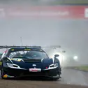 Ferrari-Fahrer Jack Aitken sicherte sich kurz vor Schluss Rang drei