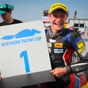 Rocco Caspar Sessler holt dritten Sieg und Führung