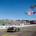 Der Inder Arjun Maini holte das erste Podium mit dem Ford Mustang GT3