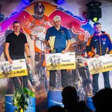 Die Sieger der ADAC MX Masters Young Talent Teamwertung (v.l.): Marco Schmicker, Matthias Kiok, Aigar Leok