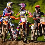Adam Sterry ( Großbritannien / KTM / KTM Sarholz Racing Team ), Henry Jacobi ( Deutschland / KTM / KTM Sarholz Racing Team ) und Tom Koch ( Deutschland / KTM / Kosak Racing Team ) beim ADAC MX Masters