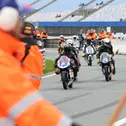 Teilnehmer treten mit Honda NSF250 R Maschinen und auf Pirelli-Reifen an