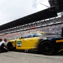 Pirelli-Reifen bringen die rund 600 PS auf den Asphalt