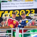 René Rast (rechts) machte mit Platz zwei den Doppelerfolg für Schubert Motorsport perfekt