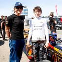 Emerson Fittipaldi, zweimaliger Weltmeister in der Formel 1, unterstützt seinen Sohn Emerson Fittipaldi jr. (15/BRA/Van Amersfoort Racing)