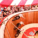 Bei den Fans besonders beliebt: Der Red Bull Rennzirkus