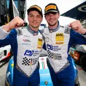 Simon Connor Primm und Finn Zulauf gewannen in ihr erstes ADAC GT Masters Rennen